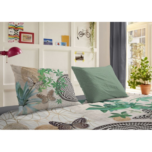 Bomuldssatin sengetøj Skylar med mandala, plantemotiver og sommerfugle ornament fra MyTrendyHome.dk