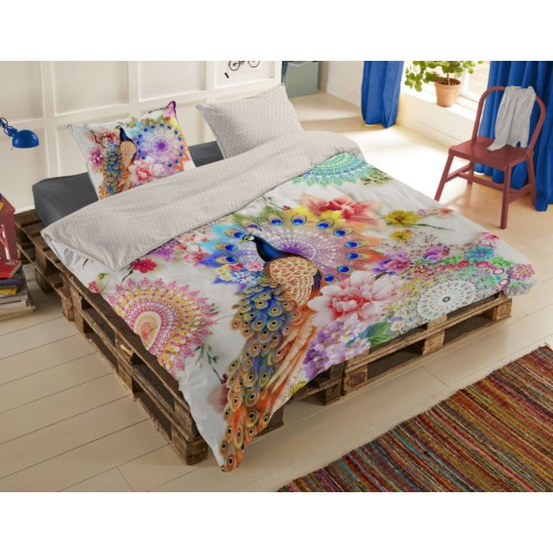 Bomuldssatin sengetøj Bengta med mandala, plantemotiver og påfugl ornament fra MyTrendyHome.dk