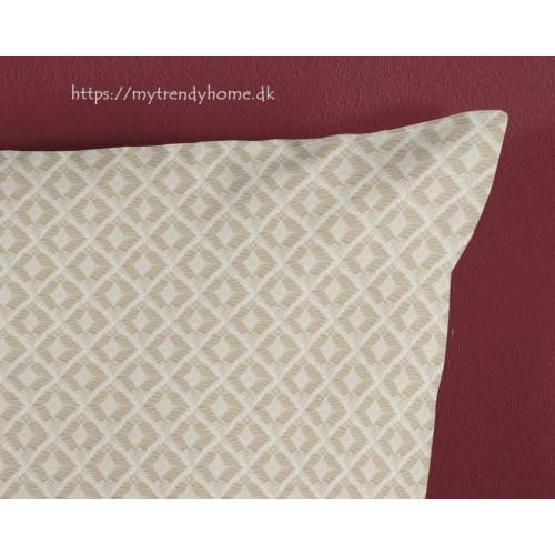 Bomuldssatin sengetøj Inessa med mandala ornament fra MytrendyHome.dk