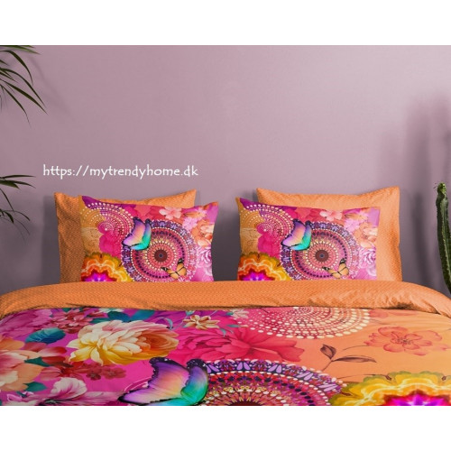 Bomuldssatin sengetøj Ziva med mandala ornament fra MytrendyHome.dk