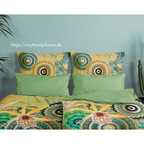 Bomuldssatin sengetøj Yissa med mandala ornament fra MytrendyHome.dk