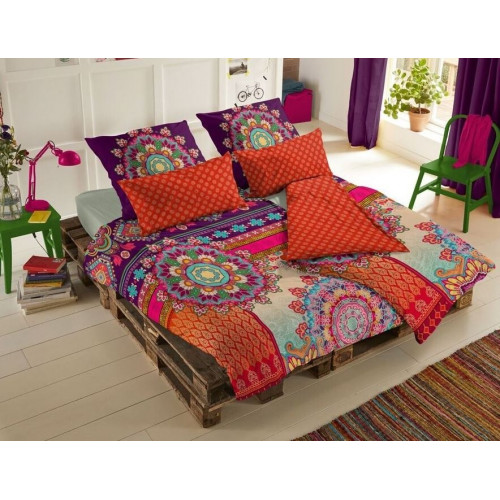 Bomuldssatin sengetøj Regina med mandala ornament fra MyTrendyHome.dk