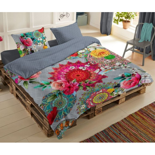 Bomuldssatin sengetøj Siara med mandala ornament fra MyTrendyHome.dk