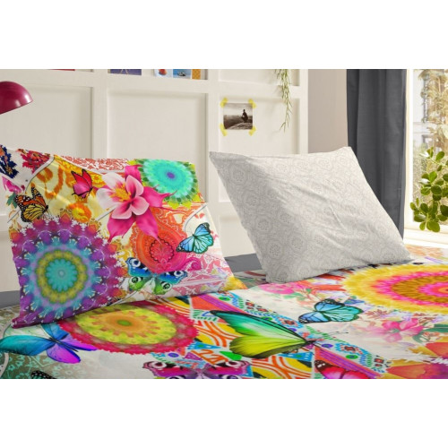 Bomuldssatin sengetøj Feliz med mandala og sommerfugle ornament - MyTrendyHome.dk