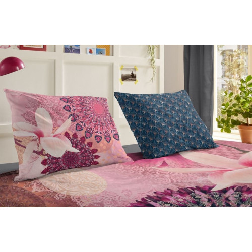 Bomuldssatin sengetøj Zinzi med magnolie ornament fra MytrendyHome.dk